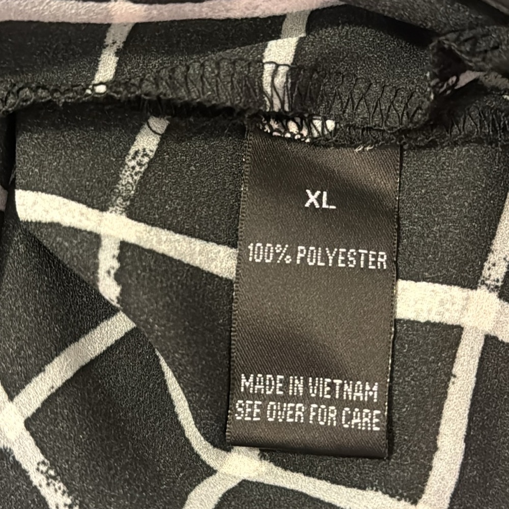 BCX Black & White Plaid Grid Roll Tab Blouse Top Size XL - Picture 9 of 14